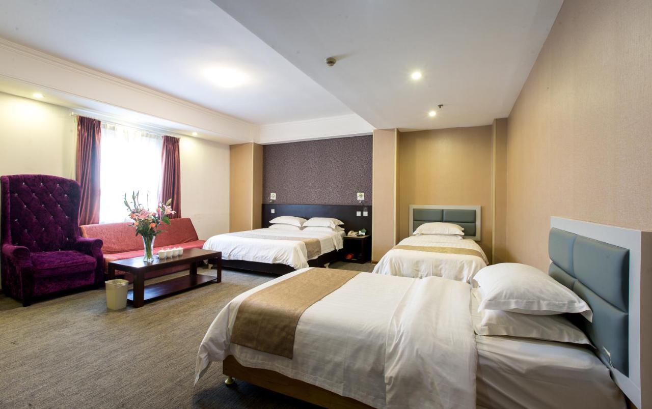 Qingdao Fu Yong Hotel Esterno foto