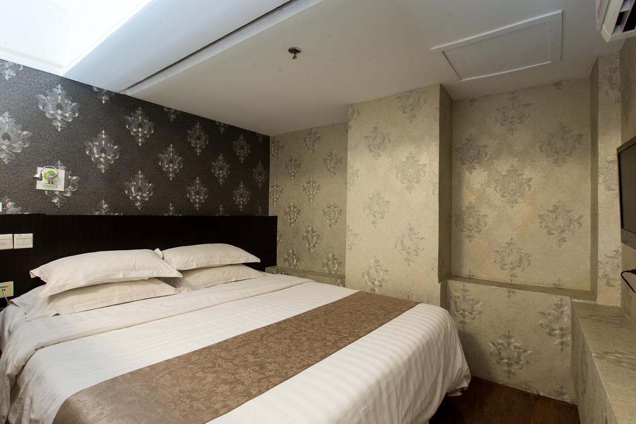 Qingdao Fu Yong Hotel Esterno foto